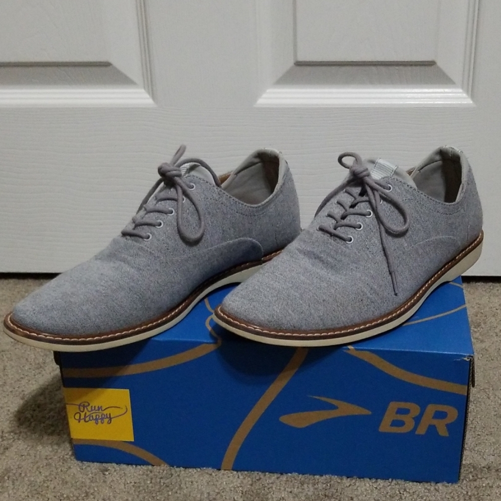 Bar III - Dylan Oxfords - size 7 lightly used